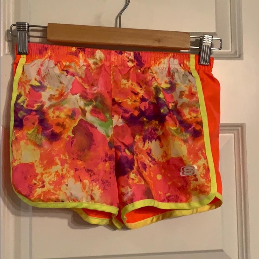 Multi color shorts by sketchers